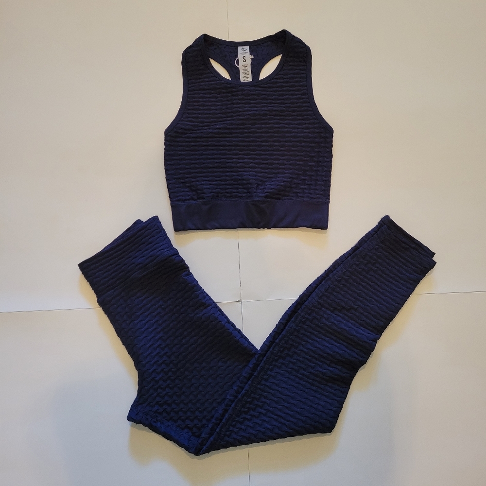 Women's Navy Textured Leggings & Crop Tank Set